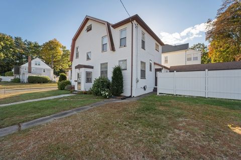 15 Chapman Ave Holyoke MA 01040