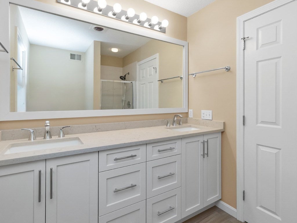 33 Bishops Forest Drive #33, Waltham, MA, 33 Bishops Forest Drive #33, Waltham, MA Photo #26