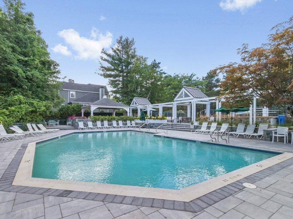 33 Bishops Forest Drive #33, Waltham, MA, 33 Bishops Forest Drive #33, Waltham, MA Photo #37