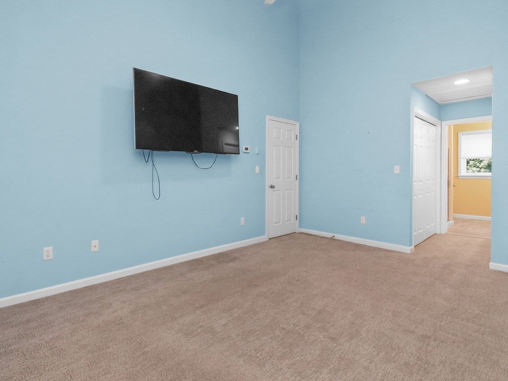 33 Bishops Forest Drive #33, Waltham, MA, 33 Bishops Forest Drive #33, Waltham, MA Photo #22