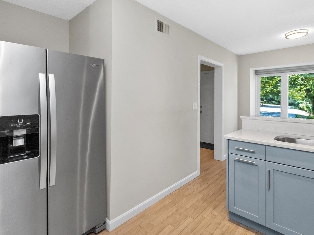 33 Bishops Forest Drive #33, Waltham, MA, 33 Bishops Forest Drive #33, Waltham, MA Photo #6