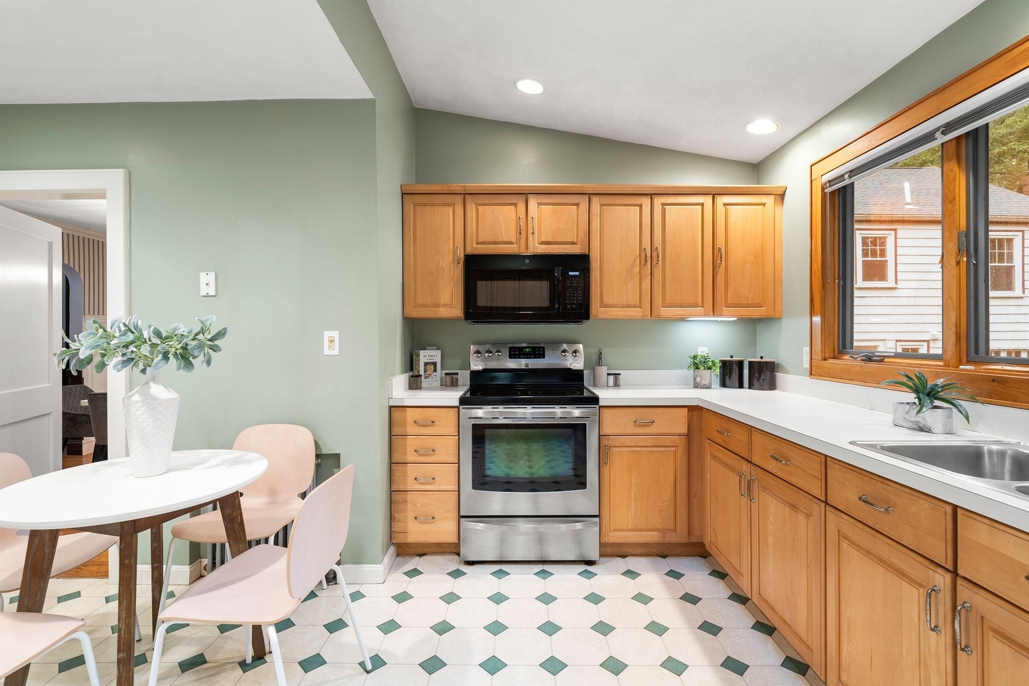 57 Grandview Rd, Arlington, MA, 57 Grandview Rd, Arlington, MA Photo #16