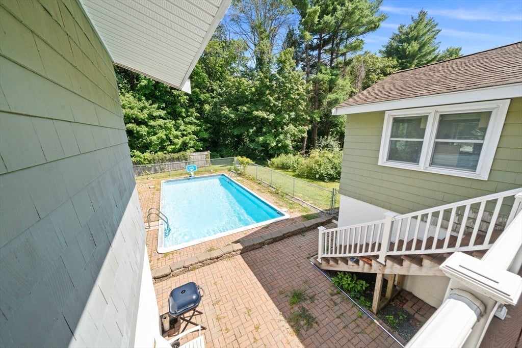 76 Central St, Georgetown, MA Photo #6