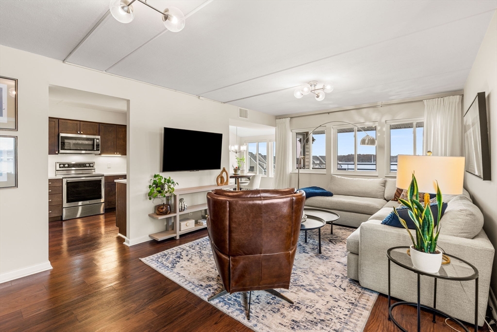 109 Water Street 404