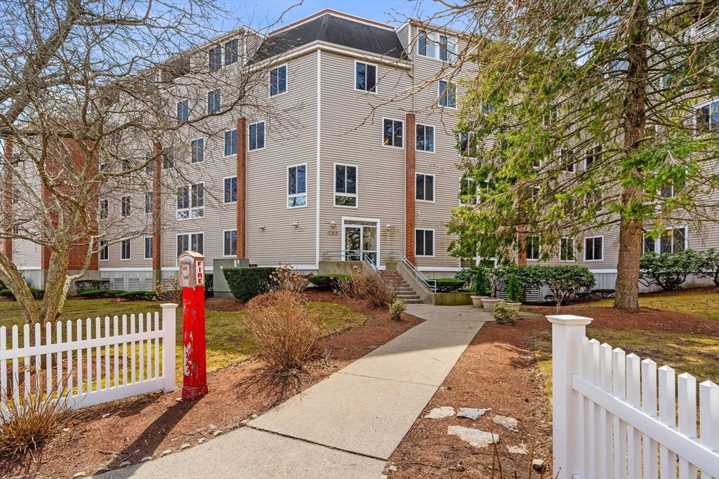 109 Water Street 404