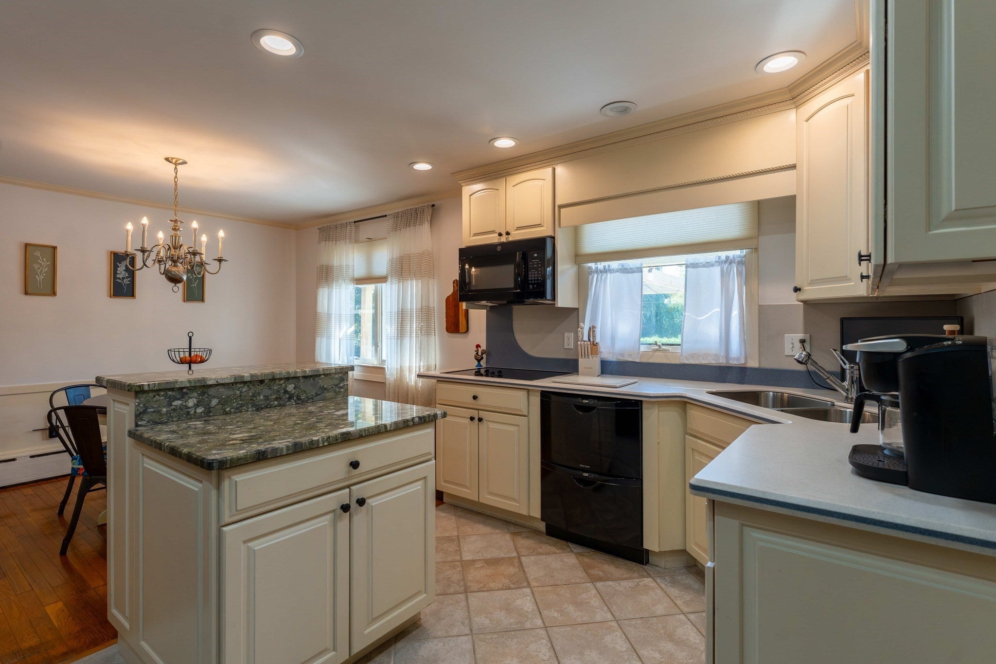 95 Caroline Ave, Somerset, MA, 95 Caroline Ave, Somerset, MA Photo #16
