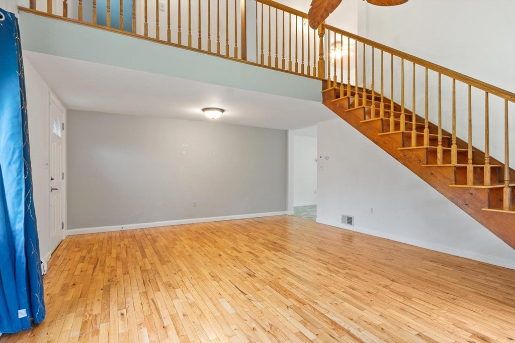 90 Royalston Rd