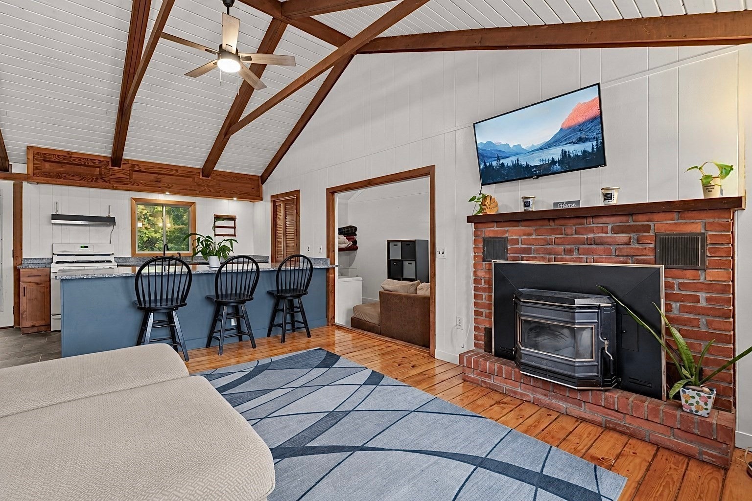 78 Cliff Drive, Freetown, MA Photo #12