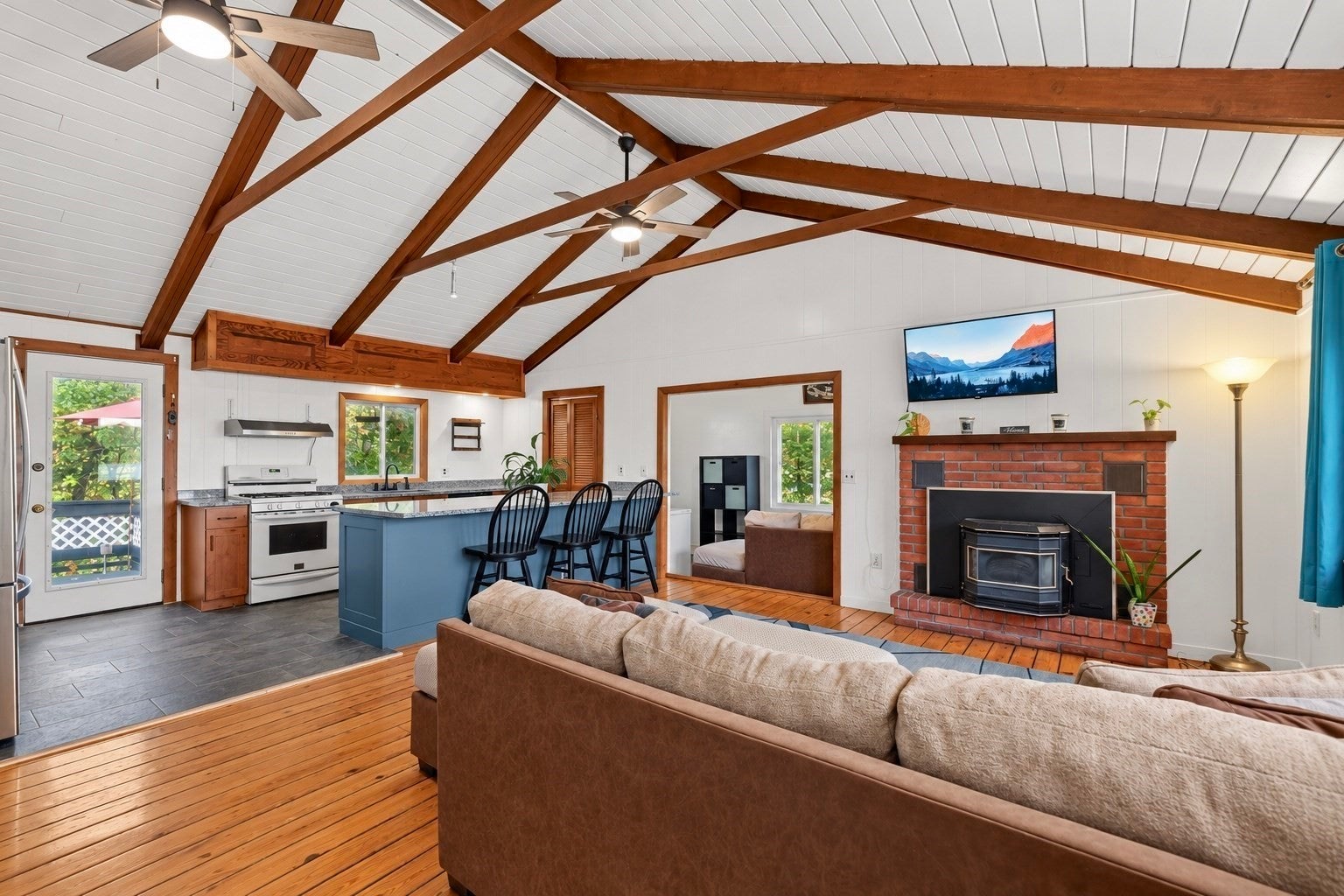 78 Cliff Drive, Freetown, MA Photo #13