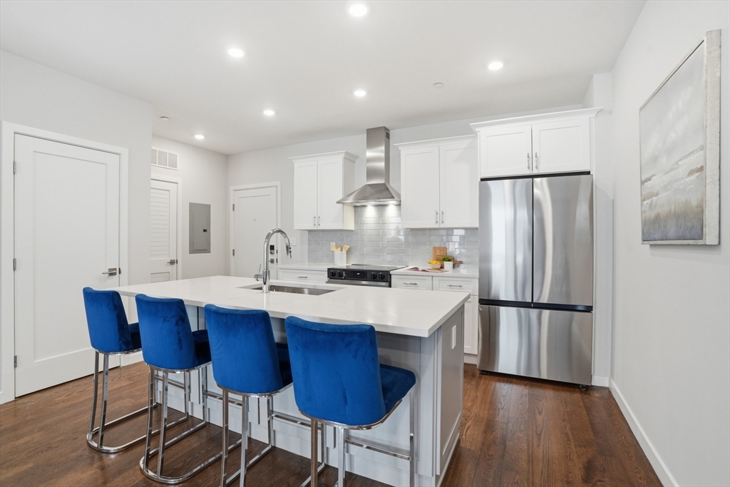 267 Old Colony 511