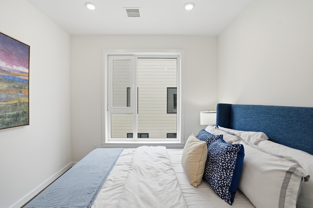 267 Old Colony Ave #511, Boston, MA Photo #20