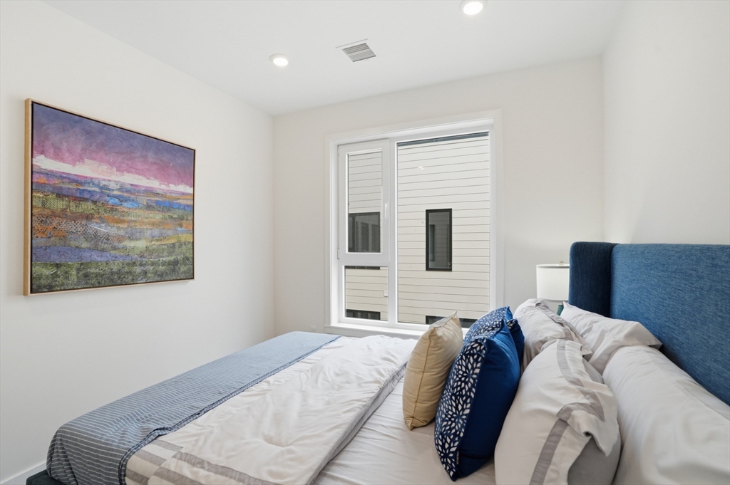 267 Old Colony Ave #511, Boston, MA Photo #21