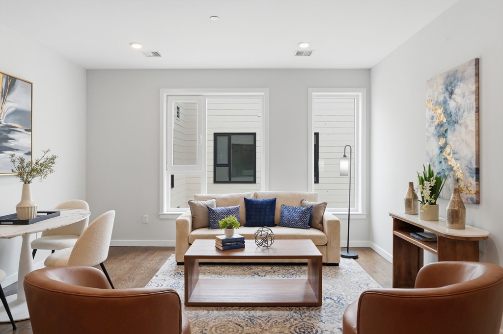 267 Old Colony Ave #511, Boston, MA Photo #8