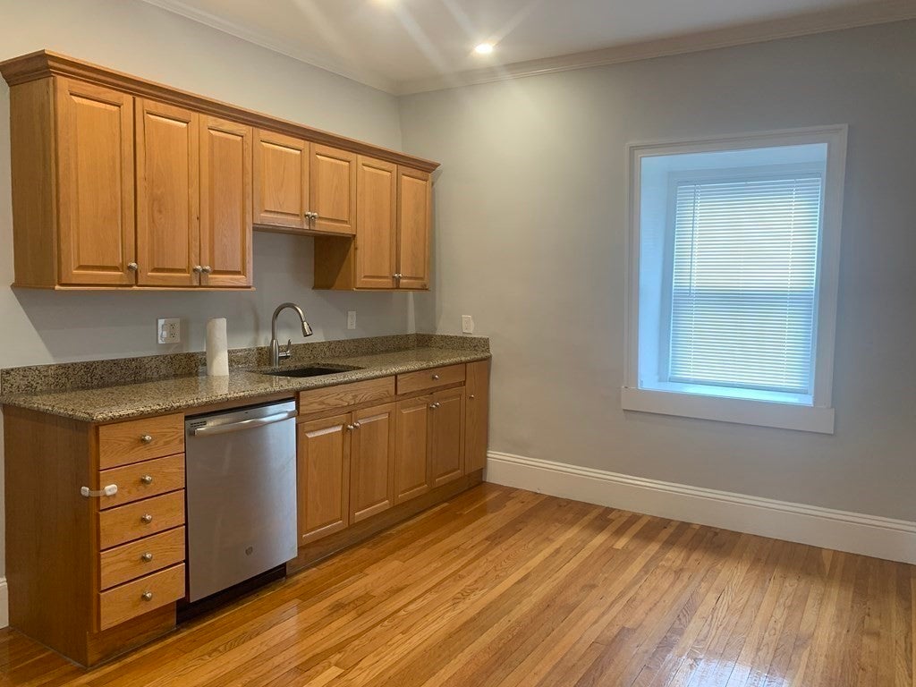 61 Granite Avenue #2, Boston, MA, 61 Granite Avenue #2, Boston, MA Photo #3