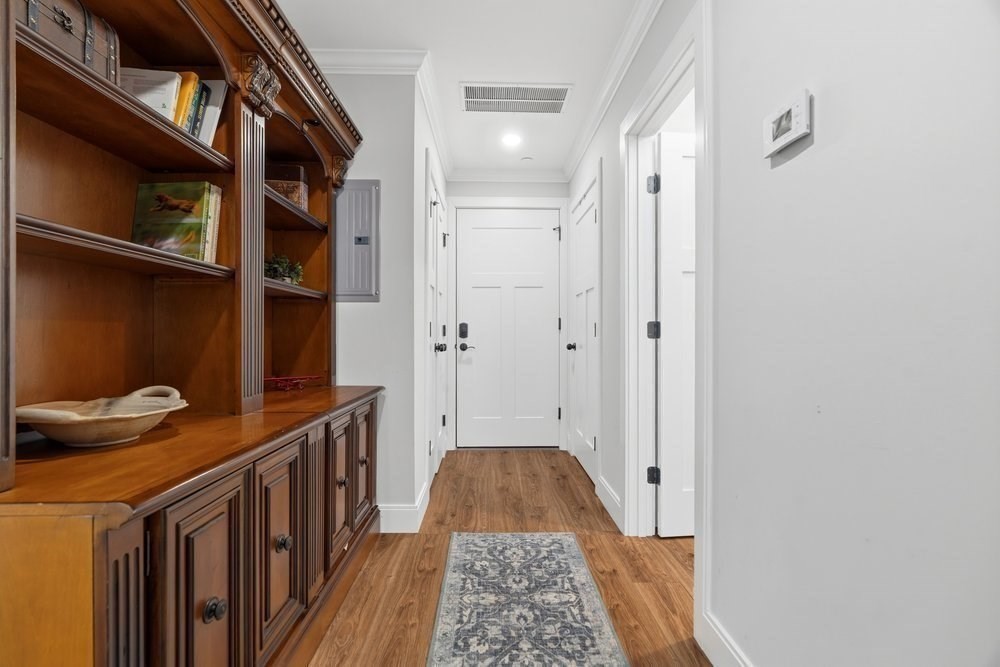 1721 Centre St 304 R, Boston, MA Photo #22
