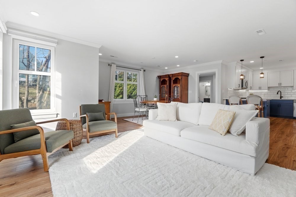 1721 Centre St 304 R, Boston, MA Photo #8