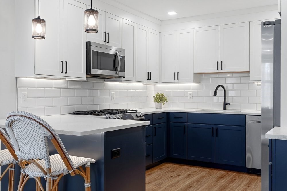 1721 Centre St 304 R, Boston, MA Photo #2