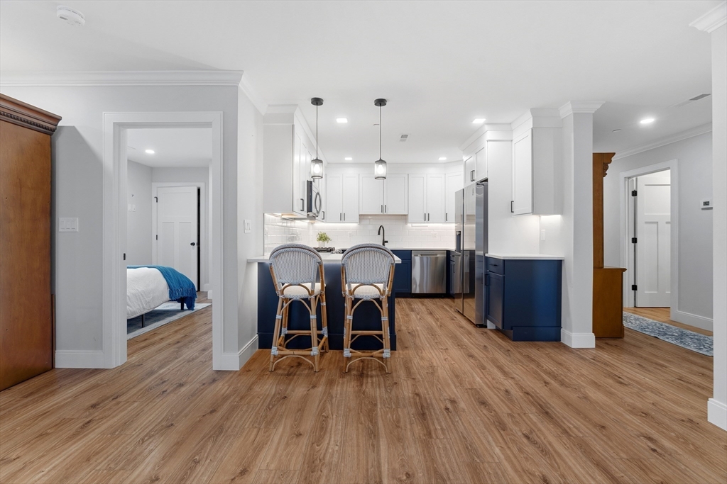 1721 Centre St 304 R, Boston, MA Photo #5