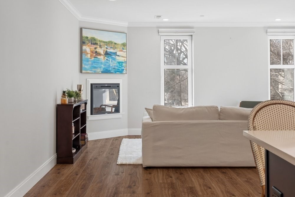 1721 Centre St 304 R, Boston, MA Photo #16