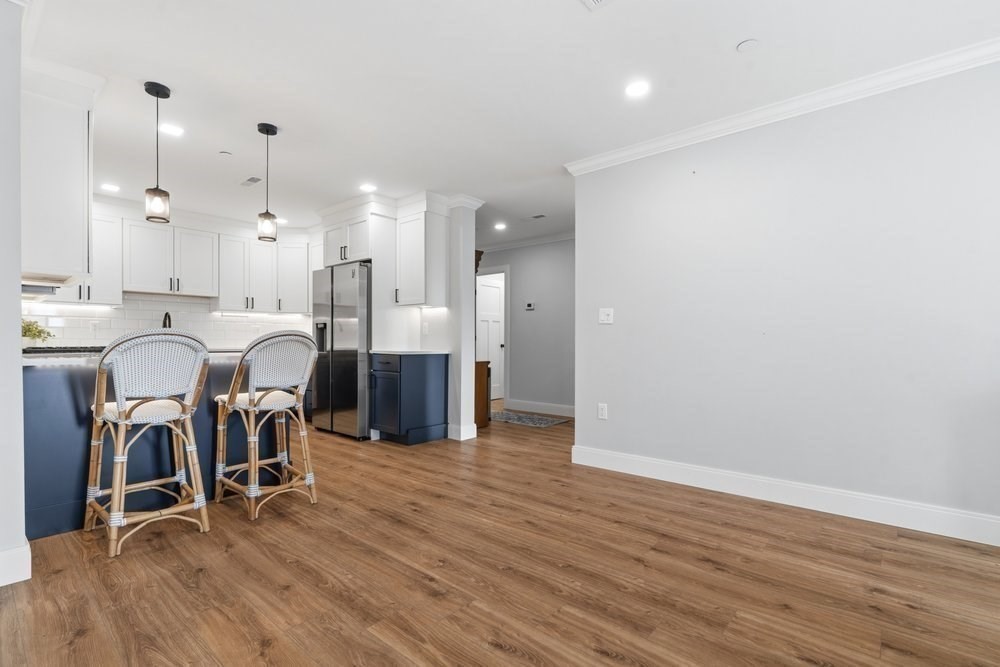 1721 Centre St 304 R, Boston, MA Photo #11
