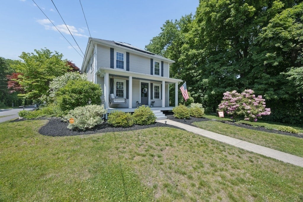 2 Sterling Court