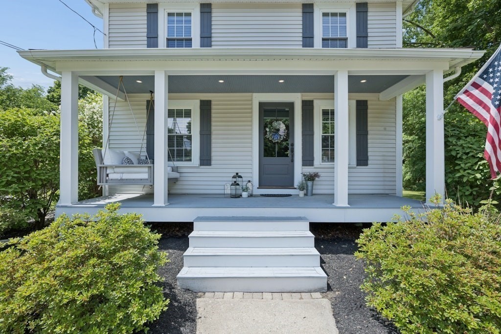 2 Sterling Court