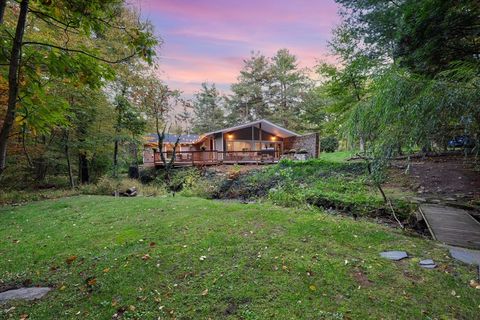 76 Stallion Hill Rd Sturbridge MA 01518