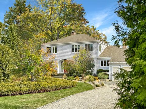 21 Fremont St Dartmouth MA 02748