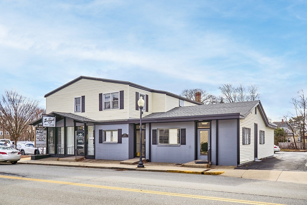 94-104 N Main St
