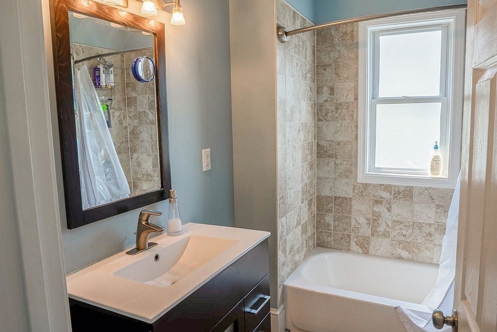 26-28 Quincy St #26, Watertown, MA, 26-28 Quincy St #26, Watertown, MA Photo #17