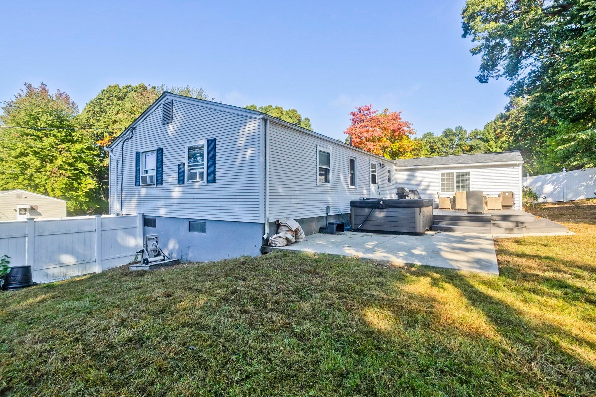 107 Parenteau Dr, Chicopee, MA, 107 Parenteau Dr, Chicopee, MA Photo #2