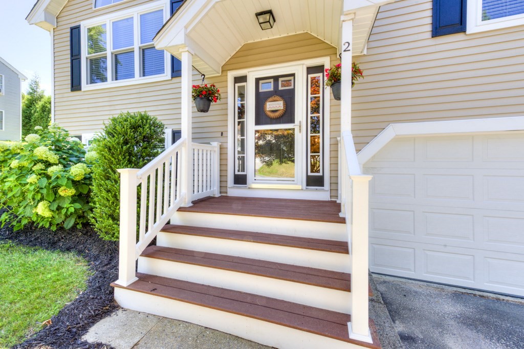 2 Matteo St