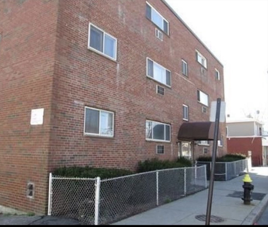 624 Hyde Park Ave C3