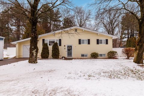 33 Gorwin Drive Medway MA 02053