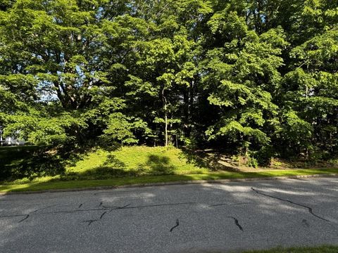 56 Highland Ave Holden MA 01520