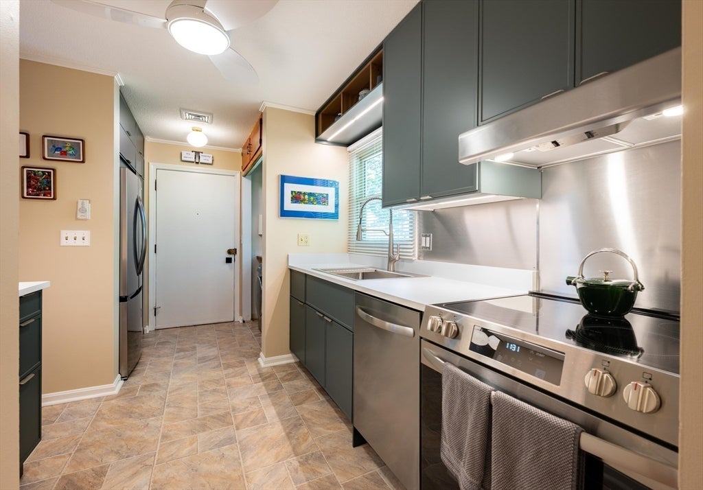 808 Fairway Ave #808, Montague, MA Photo #5
