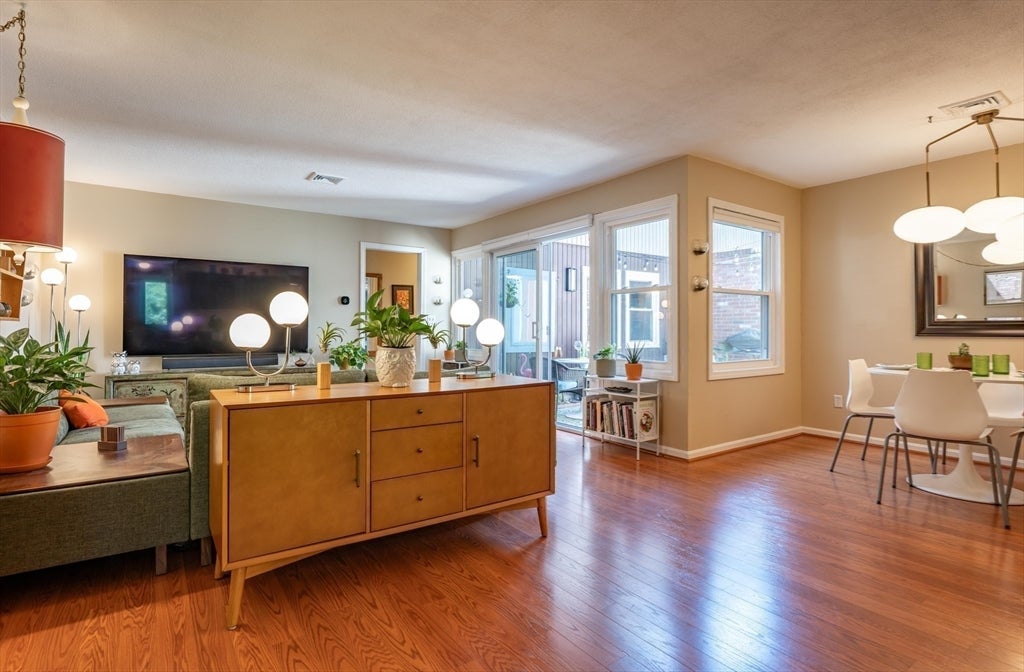 808 Fairway Ave #808, Montague, MA Photo #7