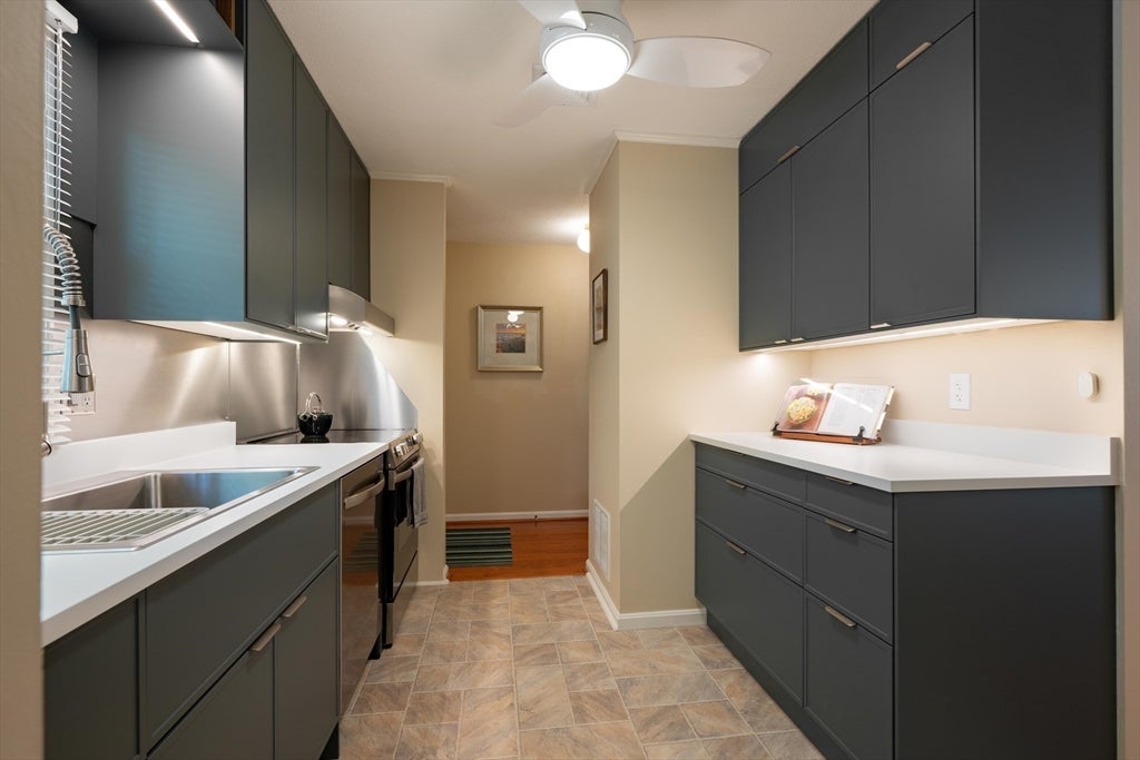808 Fairway Ave #808, Montague, MA Photo #3