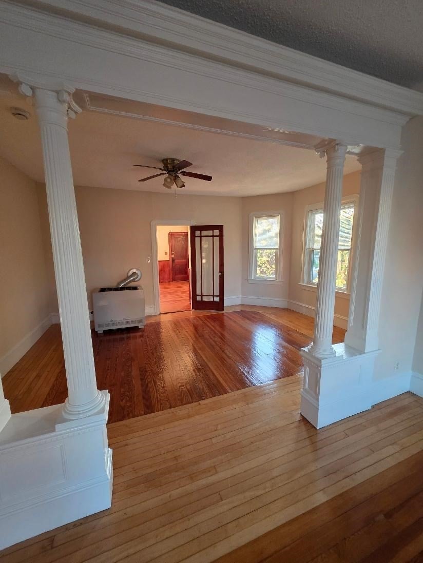 Click for 61 Barre ST #2, Fall River, MA slideshow Click for 61 Barre ST #2, Fall River, MA slideshow