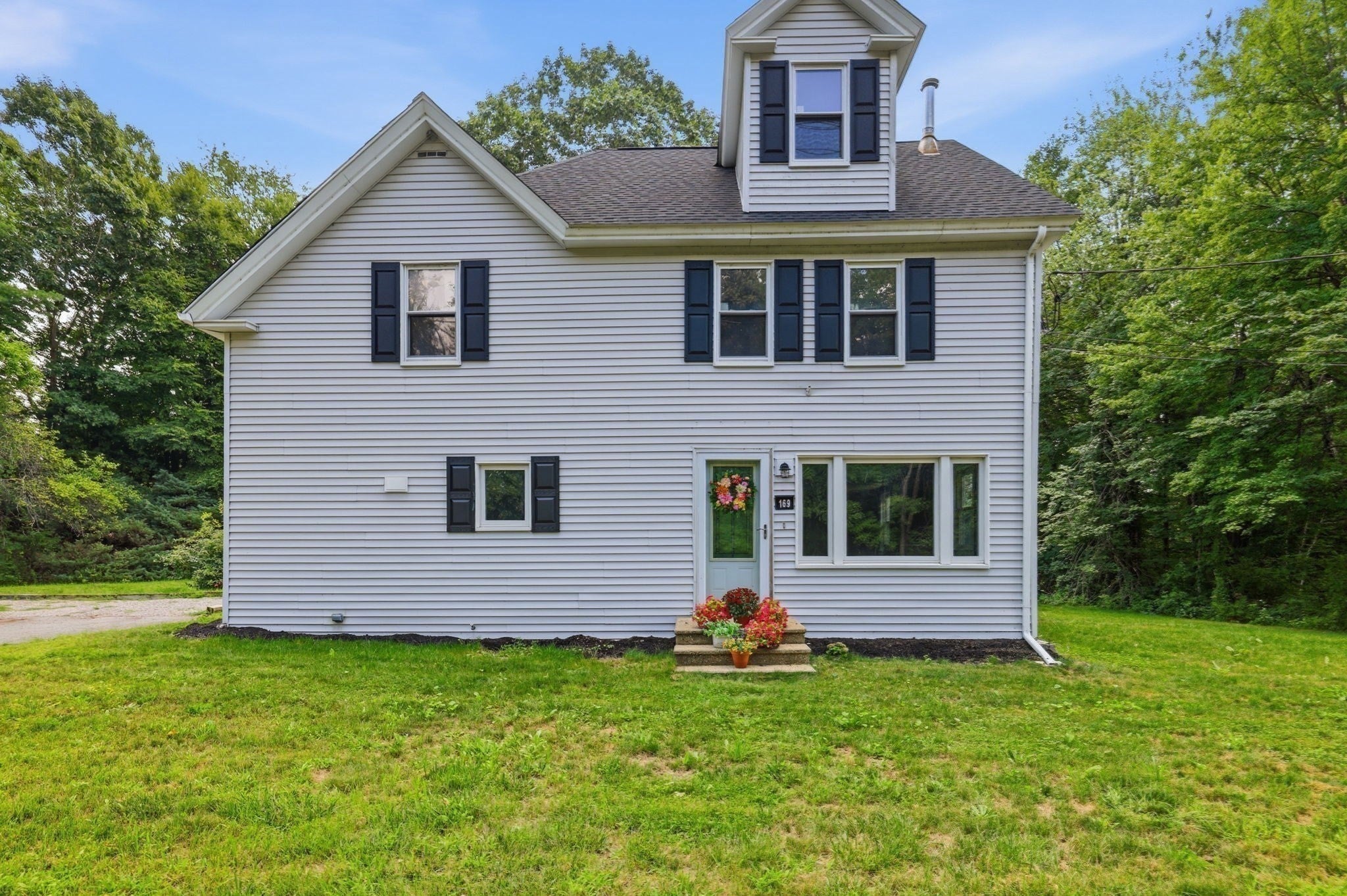 169 Quinapoxet St