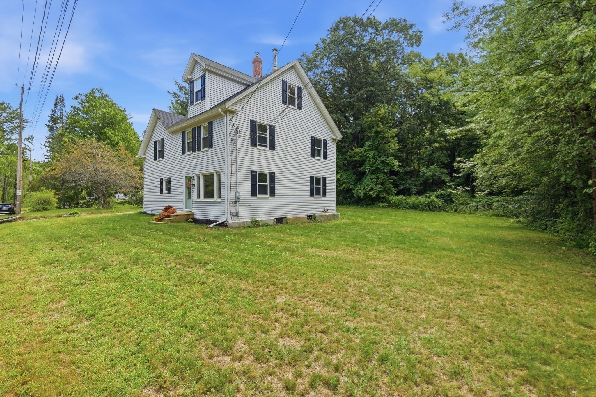 169 Quinapoxet St