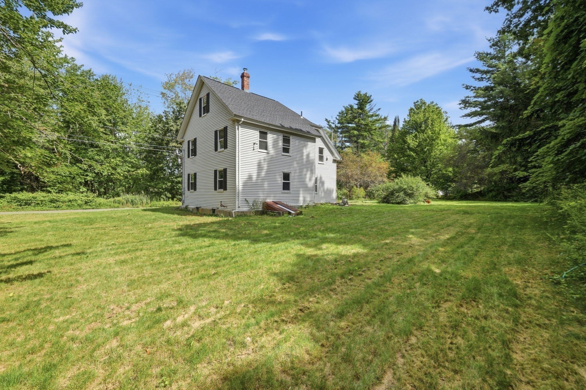 169 Quinapoxet St