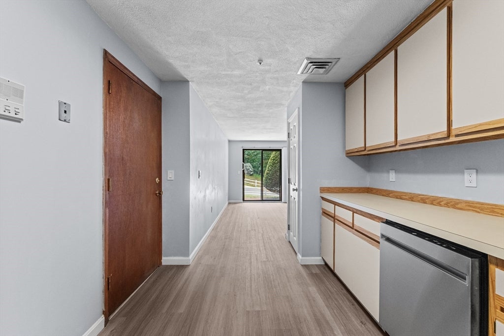 100 Cass Ave #A6, Dracut, MA, 100 Cass Ave #A6, Dracut, MA Photo #11