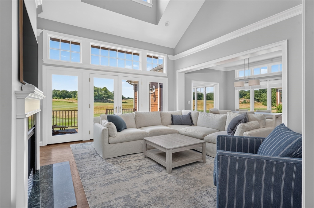 24 Black Rock Dr 24