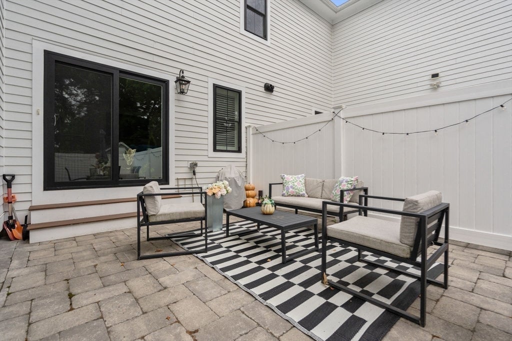 12 South Lincoln St, Natick, MA Photo #31