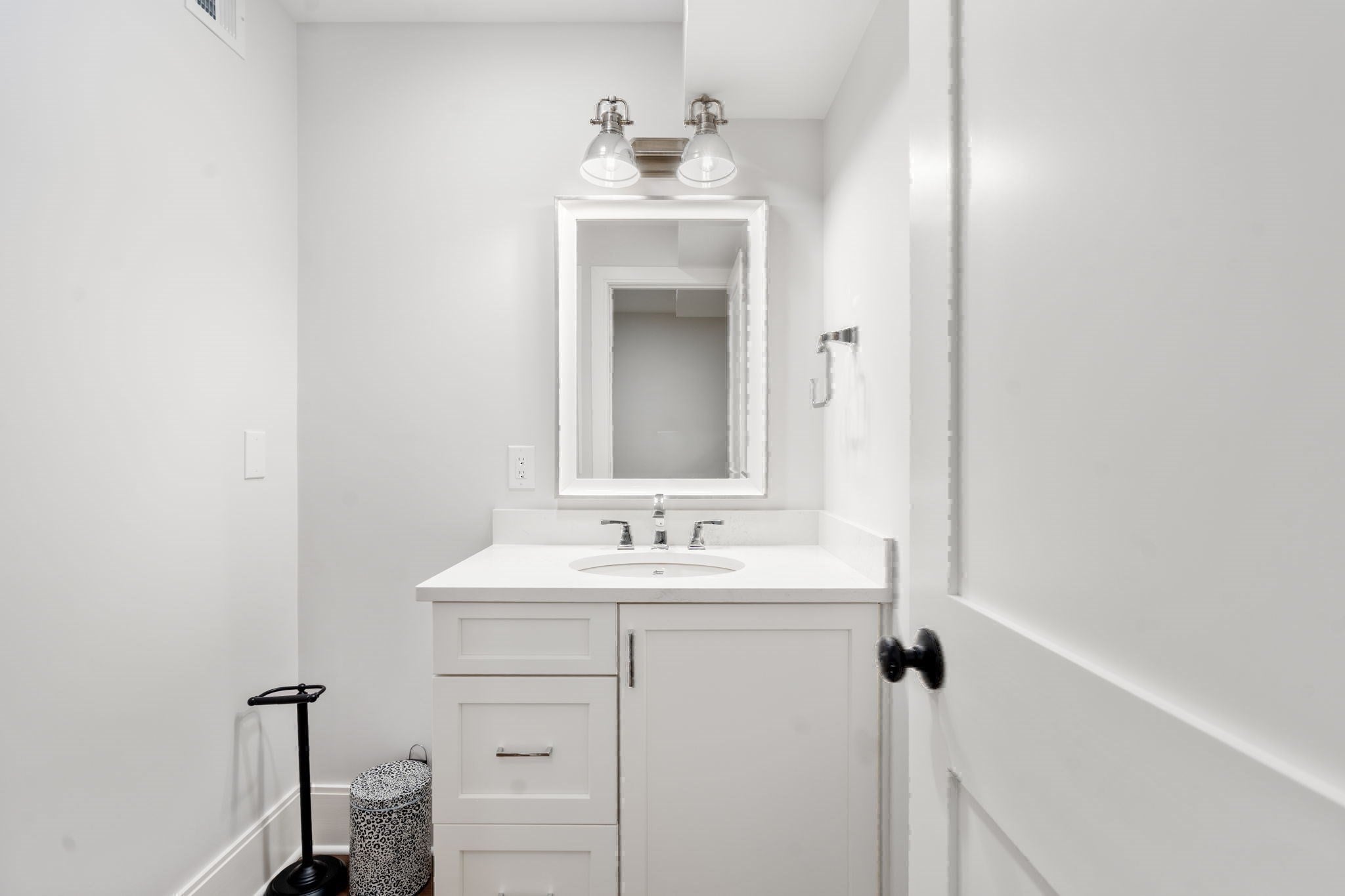 12 South Lincoln St, Natick, MA Photo #23