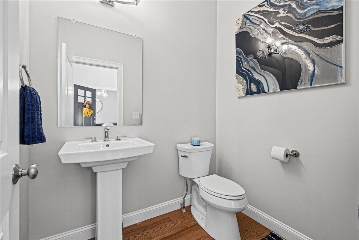 31 Lilac AVE, Bellingham, MA Photo #15