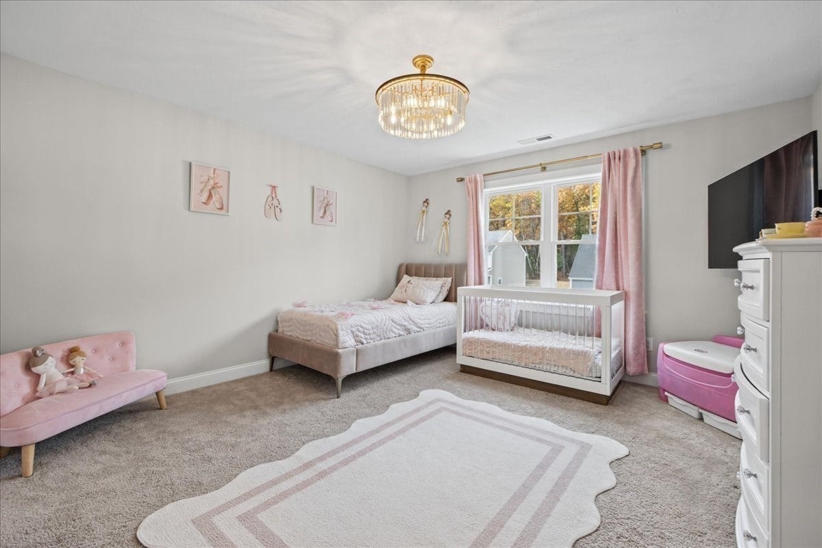 31 Lilac AVE, Bellingham, MA Photo #23