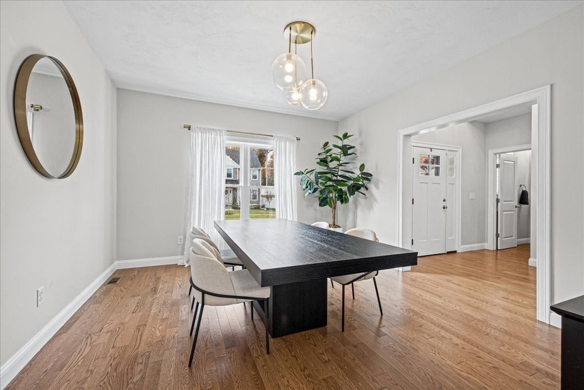 31 Lilac AVE, Bellingham, MA Photo #14