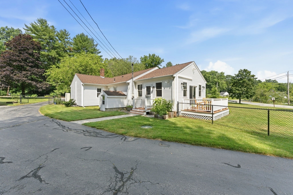 71 School St, Upton, MA Photo #36